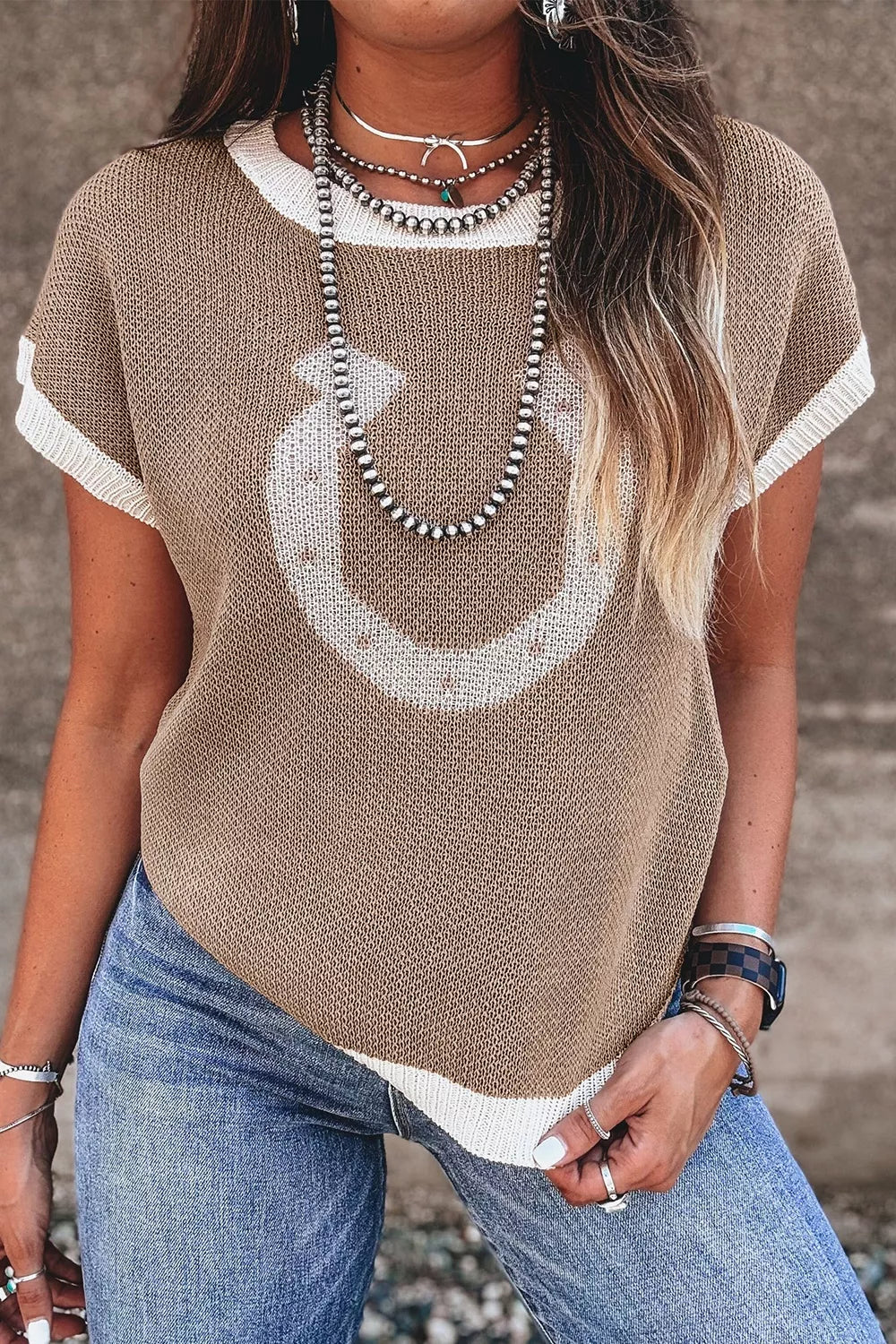Horseshoe Contrast-Trim Sweater in Mocha